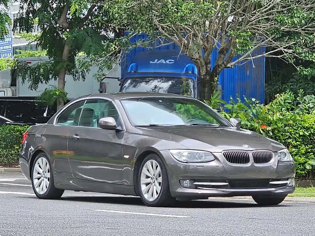 BMW 3 Series imported 2011 330i convertible coupe version купить на сайте DeffCars