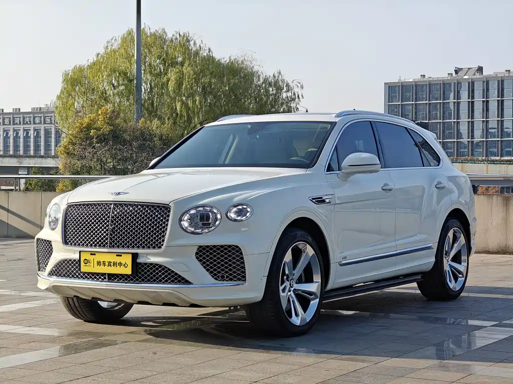 Bentayga 2022 4.0T V8 купить на сайте DeffCars