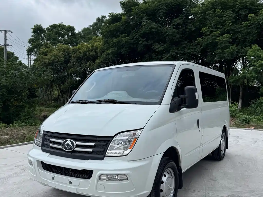 Xintu V80 2021 2.0T manual classic Aoyuntong short-axis ultra-low roof 5/6 seats купить на сайте DeffCars