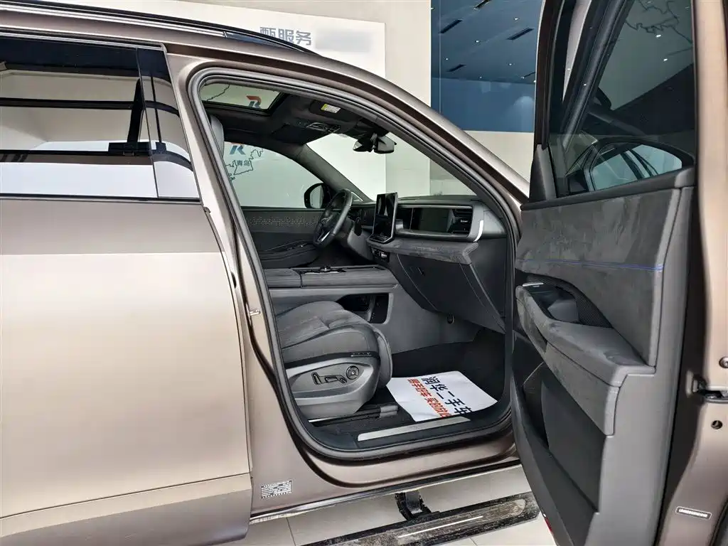 Touron 2025 Touron Pro 450TSI four-wheel drive peak version купить на сайте DeffCars