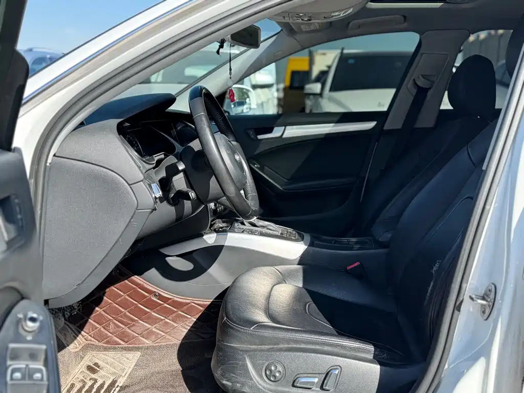 Audi A4L 2015 35 TFSI automatic standard купить на сайте DeffCars
