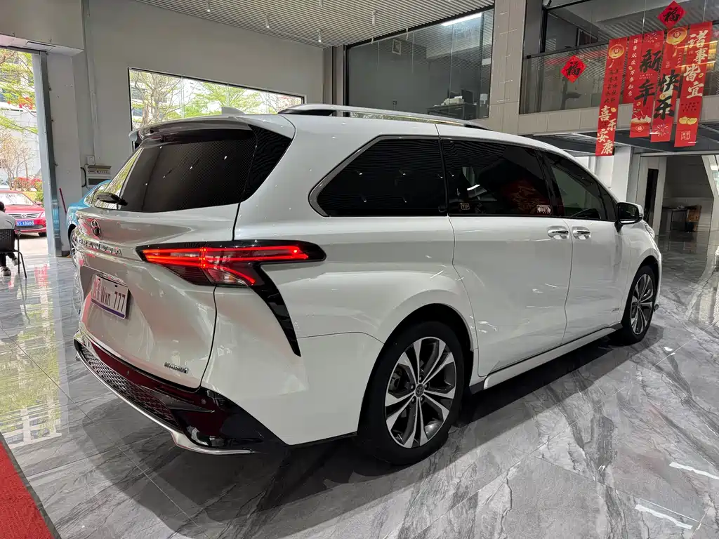 Grevia 2023 2.5L Hybrid Monarch VIP Edition купить на сайте DeffCars