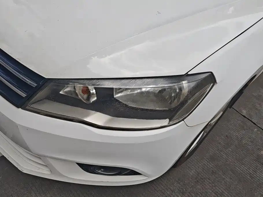 Jetta 2015 Premium Edition 1.6L Manual Comfort Type купить на сайте DeffCars