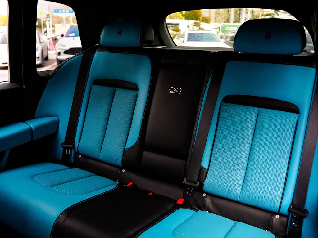 Cullinan 2020 Black Badge купить на сайте DeffCars