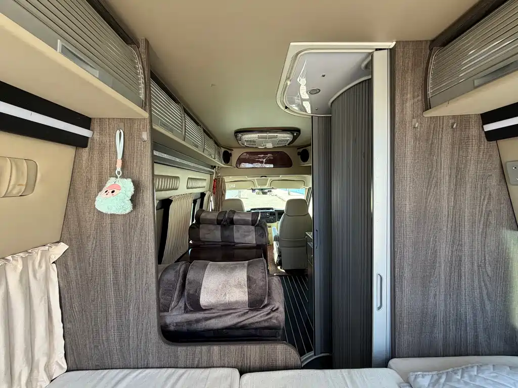 New generation Transit 2016 2.2T long-axle 6-seater high-roof multi-purpose vehicle купить на сайте DeffCars