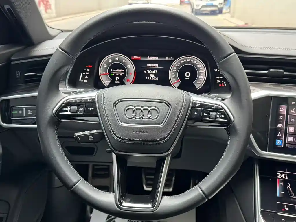Audi A6L 2025 45 TFSI Premium Dynamic Model купить на сайте DeffCars