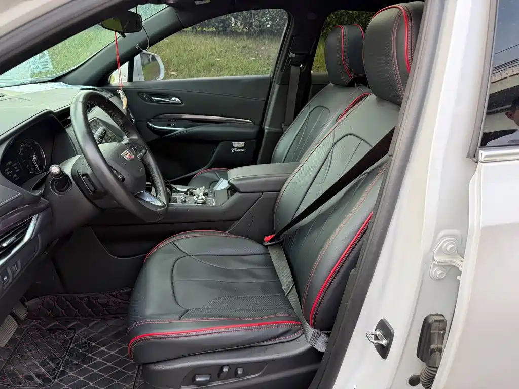 Cadillac XT4 2020 28T 2WD Technology Edition купить на сайте DeffCars