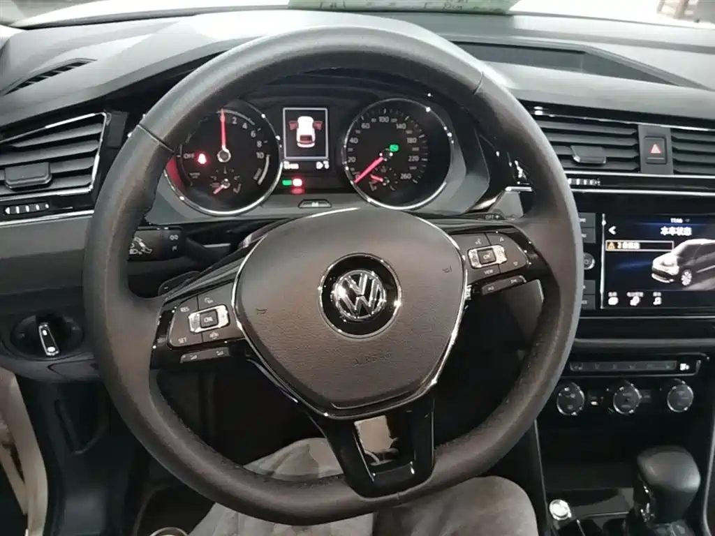 Tiguan L New Energy 2019 430PHEV Hybrid Luxury Edition купить на сайте DeffCars