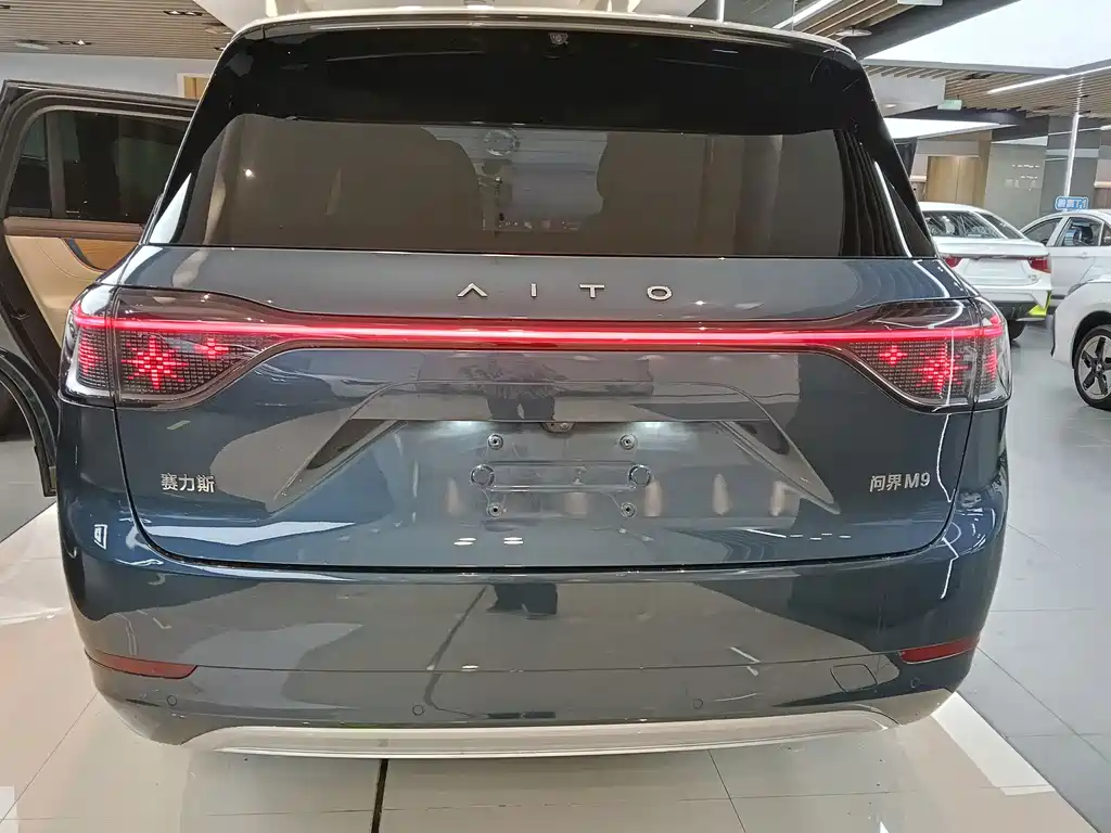Wenjie M9 2024 extended range Ultra version 42kWh 6-seater version купить на сайте DeffCars