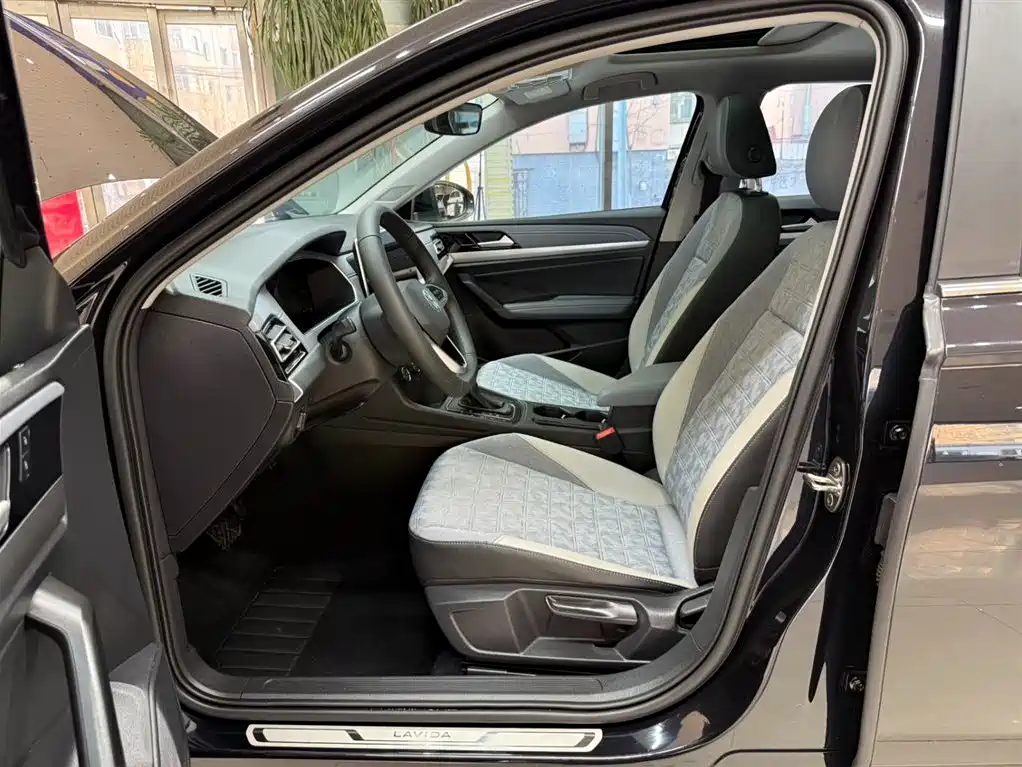 Lavida 2023 280TSI DSG Starry Sky Full Edition купить на сайте DeffCars