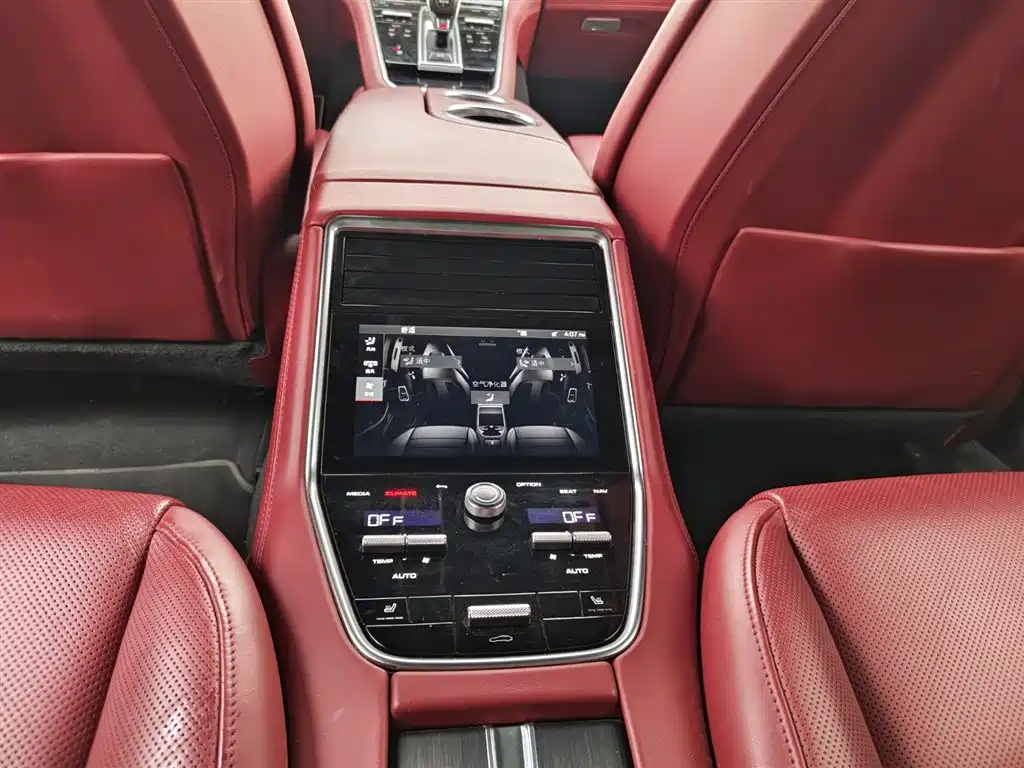 Panamera New Energy 2022 Panamera 4 E-Hybrid Platinum Edition 2.9T купить на сайте DeffCars