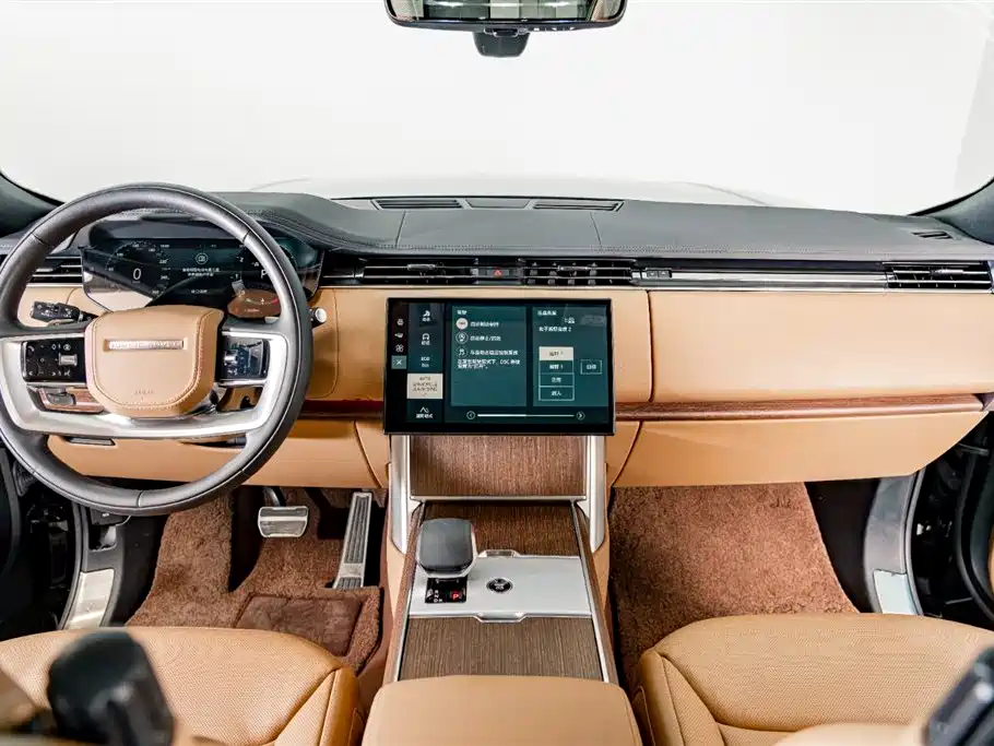 Range Rover 2024 3.0 L6 400PS Extended Edition, seven seats купить на сайте DeffCars