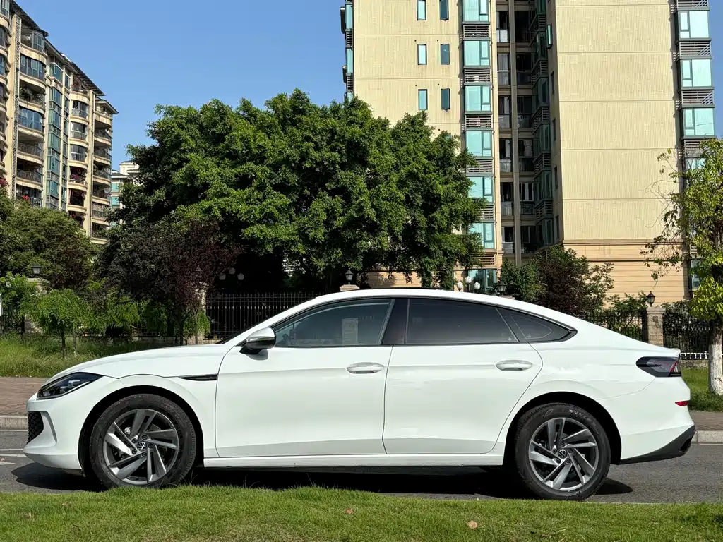 Lingdu 2024 Lingdu L 200TSI DSG trendy version купить на сайте DeffCars