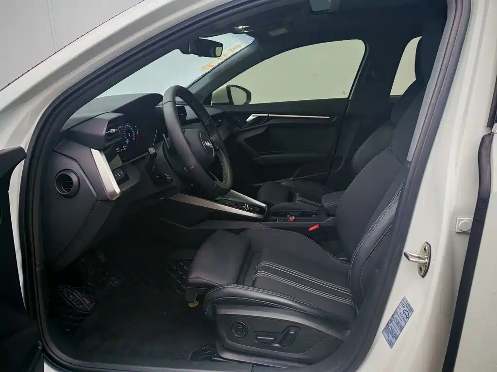 Audi A3 2023 Sportback 35 TFSI stylish and sporty купить на сайте DeffCars