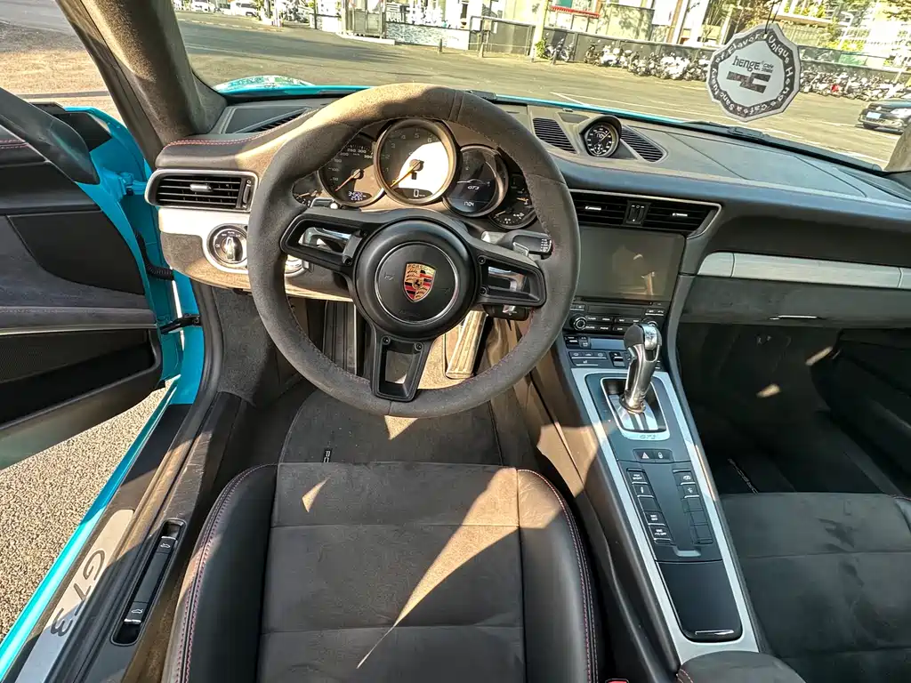 Porsche 911 2018 GT3 4.0L купить на сайте DeffCars