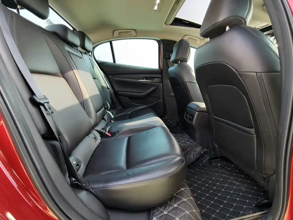 Mazda3 Angkesela 2020 2.0L Automatic Premium Edition купить на сайте DeffCars