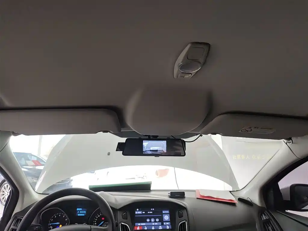 Focus 2018 hatchback classic 1.6L automatic comfort smart mobility version купить на сайте DeffCars