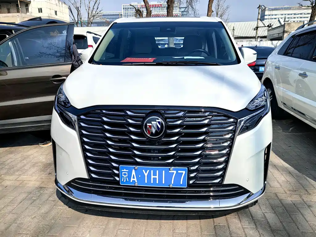 Buick GL8 2023 ES Lu Zun Exclusive Model купить на сайте DeffCars