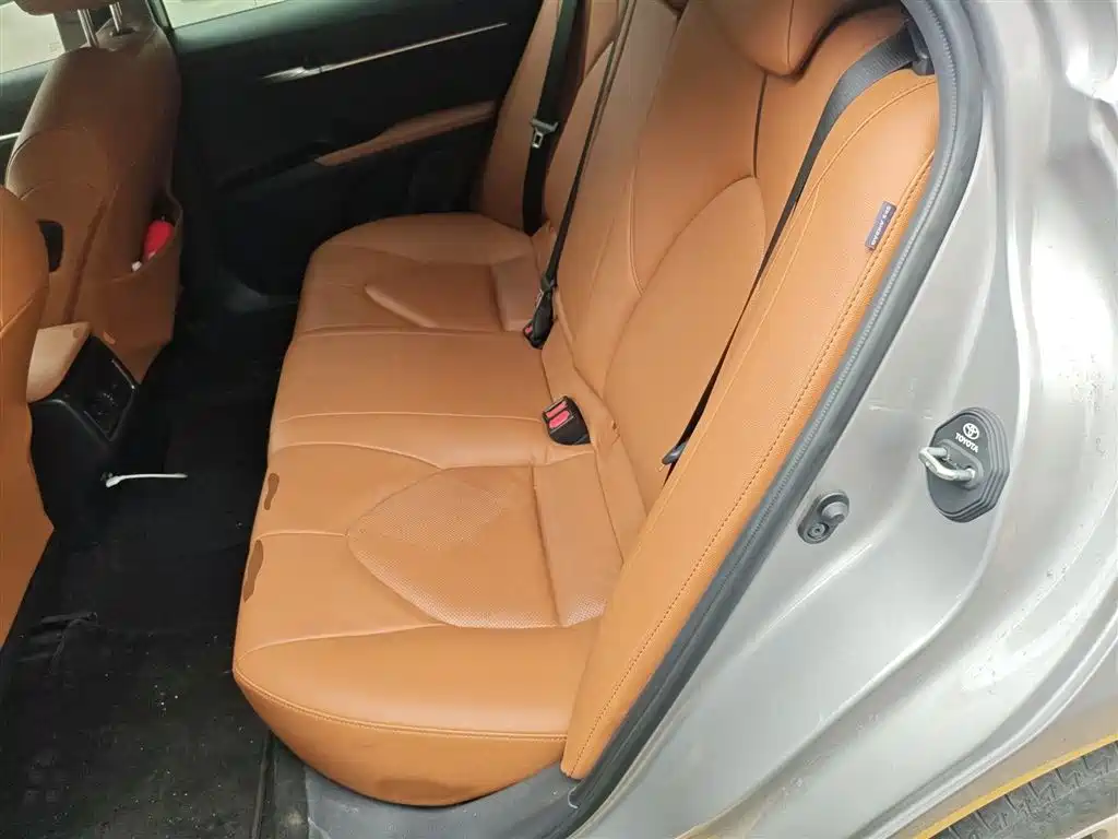 Camry 2021 2.0G Deluxe Edition купить на сайте DeffCars