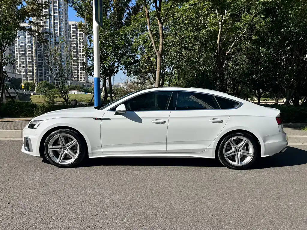 Audi A5 imported 2023 Sportback 40 TFSI fashionable and dynamic купить на сайте DeffCars