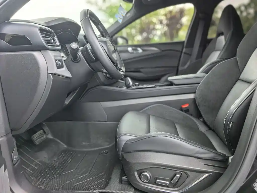 Lynk & Co 03 2022 2.0TD DCT Pro купить на сайте DeffCars