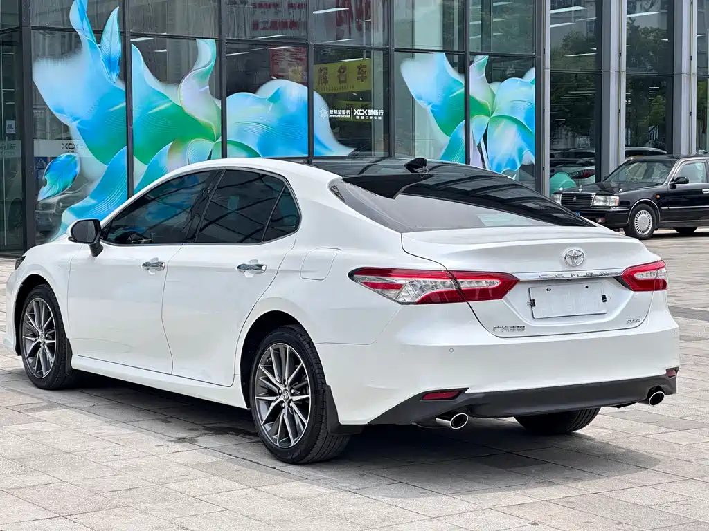 Camry 2021 2.5G Deluxe Edition купить на сайте DeffCars