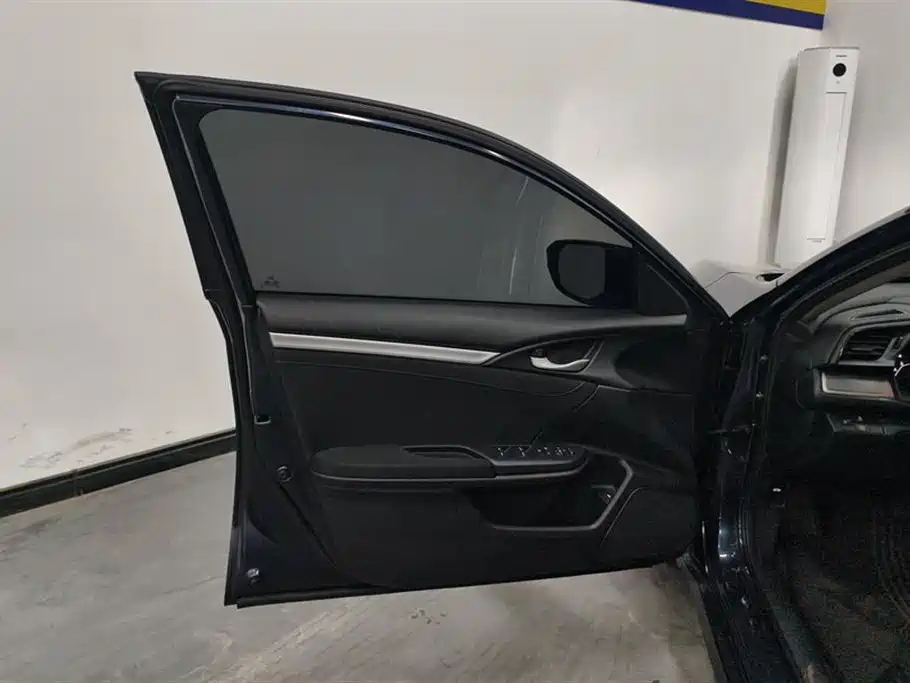 Civic 2016 180TURBO CVT Comfort Edition купить на сайте DeffCars