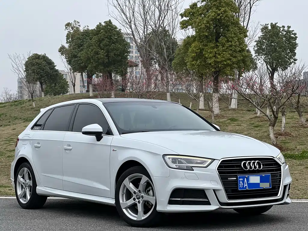 Audi A3 2019 Sportback 35 TFSI Fashion Type National V купить на сайте DeffCars