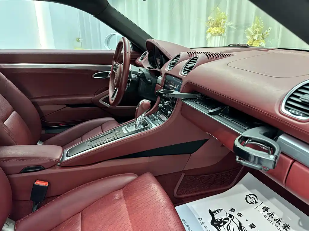 Porsche 718 2016 Cayman 2.0T купить на сайте DeffCars