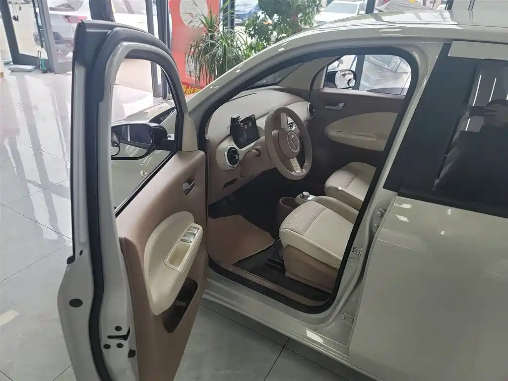Hongguang MINIEV 2025 fourth generation four-door version advanced model купить на сайте DeffCars