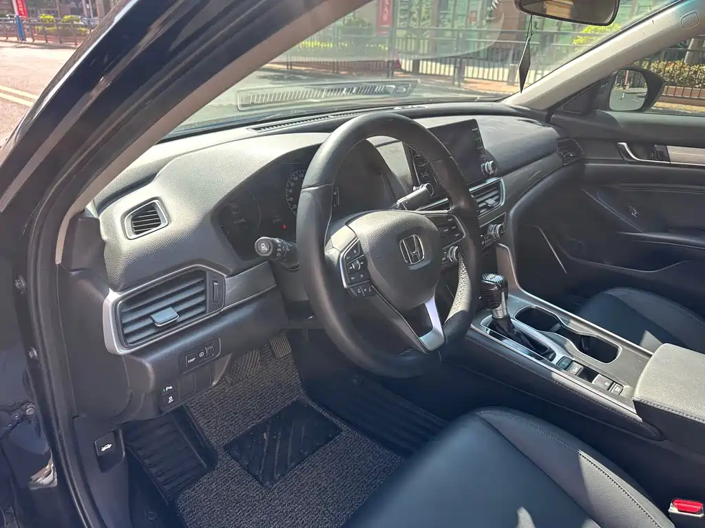 Accord 2018 260TURBO Premium Edition National V купить на сайте DeffCars