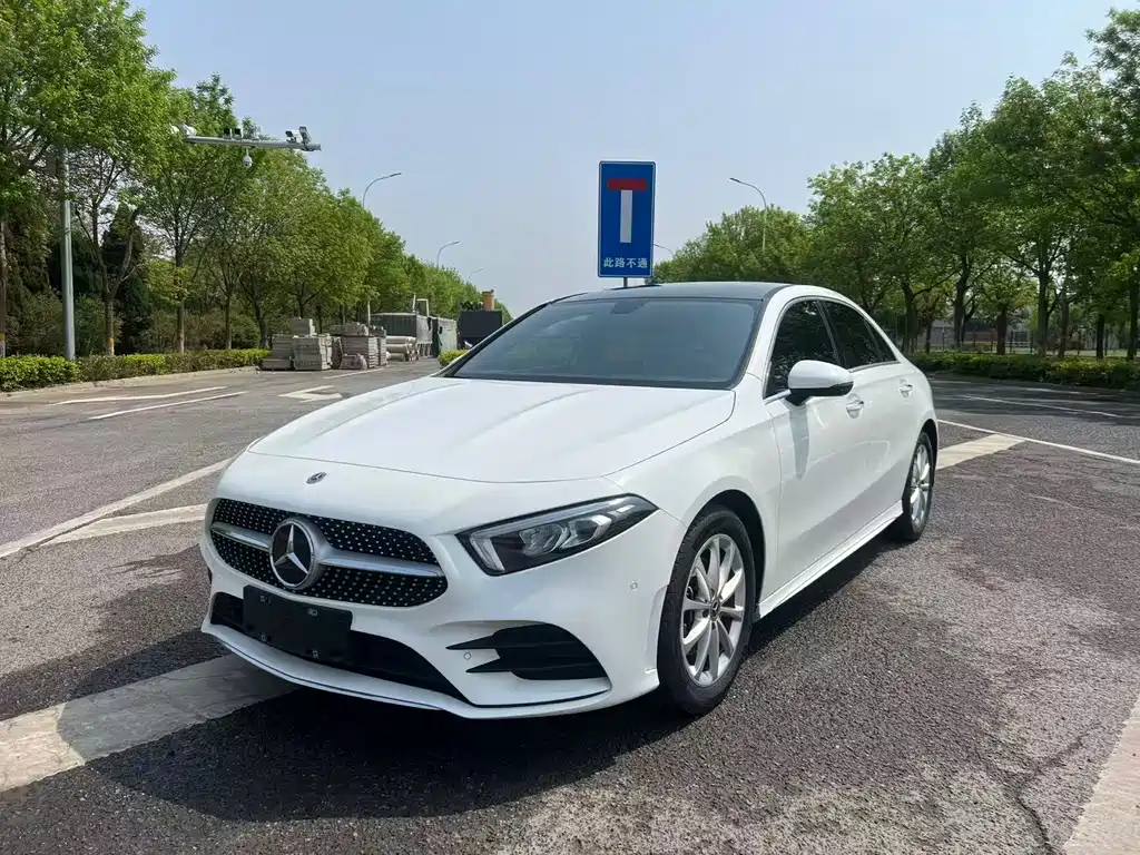 Mercedes-Benz A-Class 2022 A 200 L Sports Sedan Fashionable купить на сайте DeffCars