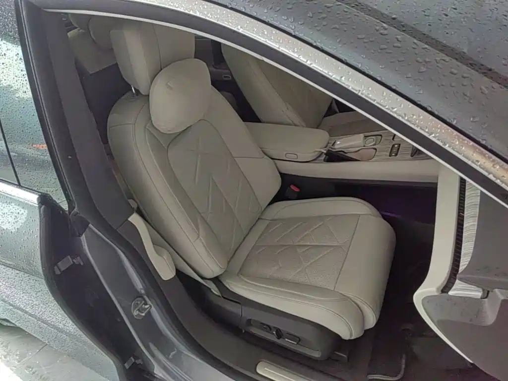 NIO ET7 2024 75kWh Executive Signature Edition купить на сайте DeffCars