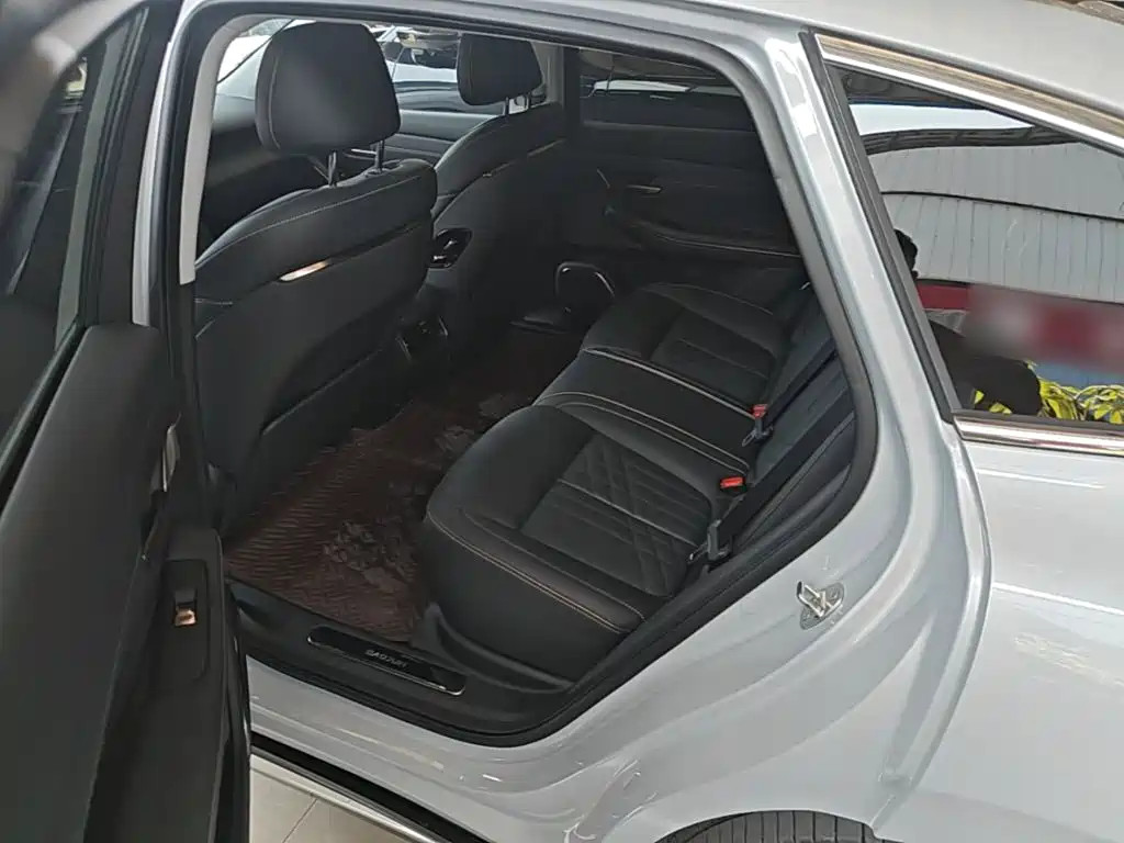 Baojun Xiangjing 2025 plug-in hybrid 140km luxury version купить на сайте DeffCars