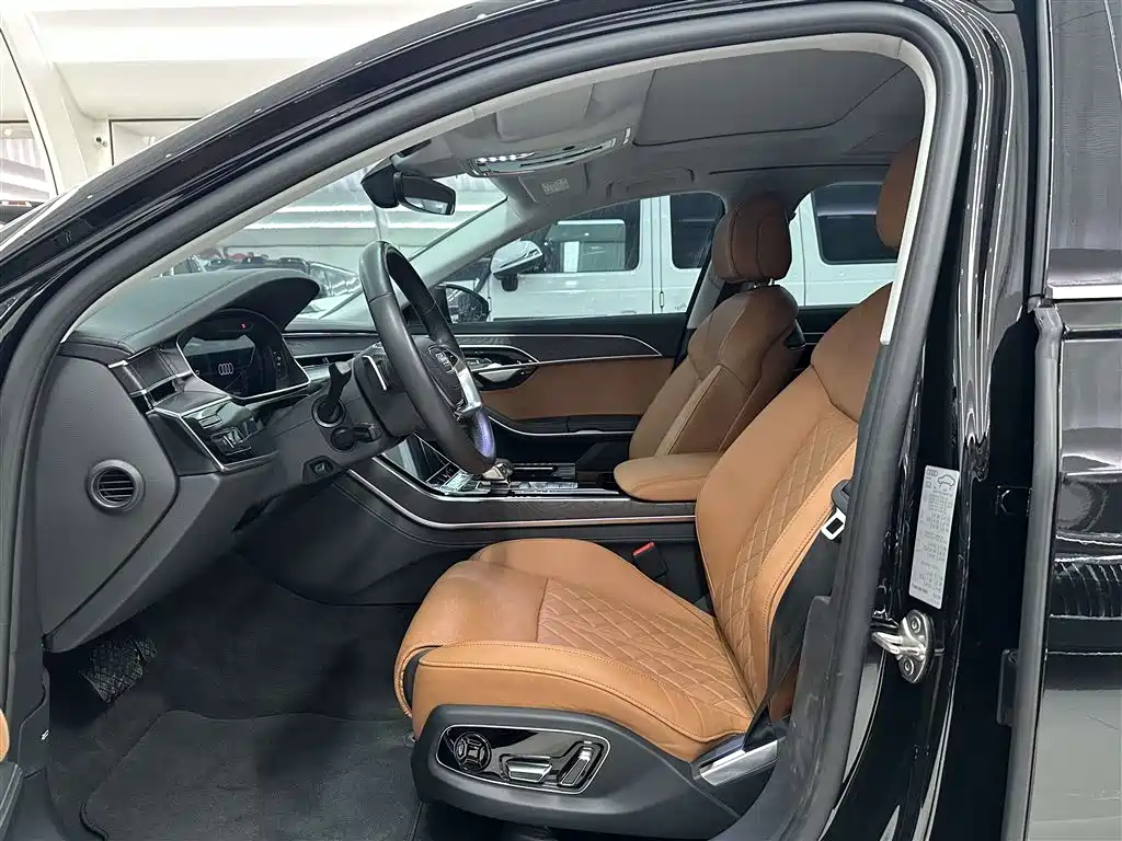 Audi A8 2023 A8L 50 TFSI quattro Premium Selection купить на сайте DeffCars