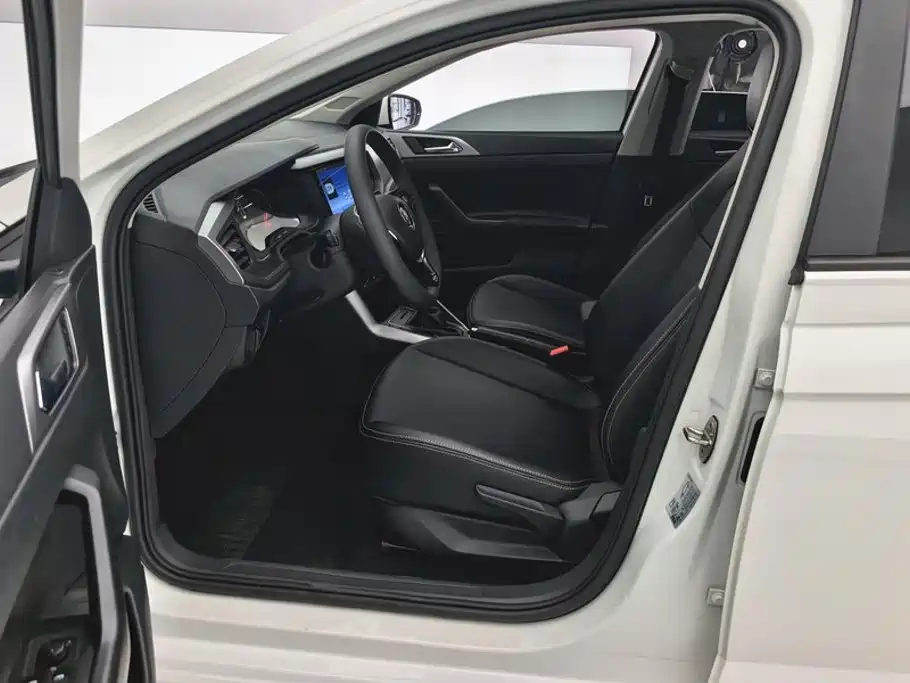 Polo 2019 Plus 1.5L Automatic Panoramic Enjoyment Edition купить на сайте DeffCars