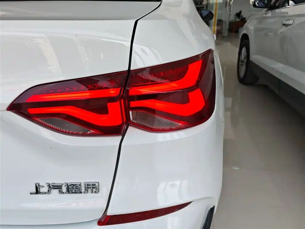 Cruze 2023 1.5L dual-clutch enjoyment version купить на сайте DeffCars