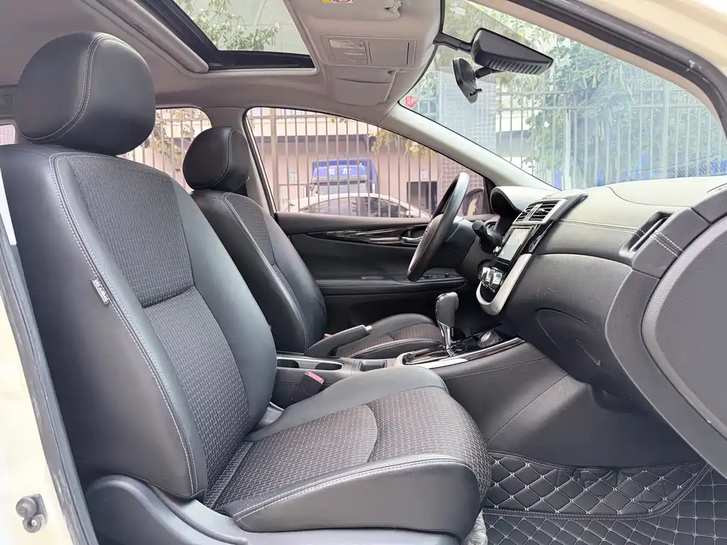 Tiida 2016 1.6L CVT Smart Travel Edition купить на сайте DeffCars