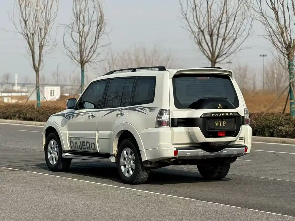 Pajero imported 2020 3.0L automatic luxury version купить на сайте DeffCars