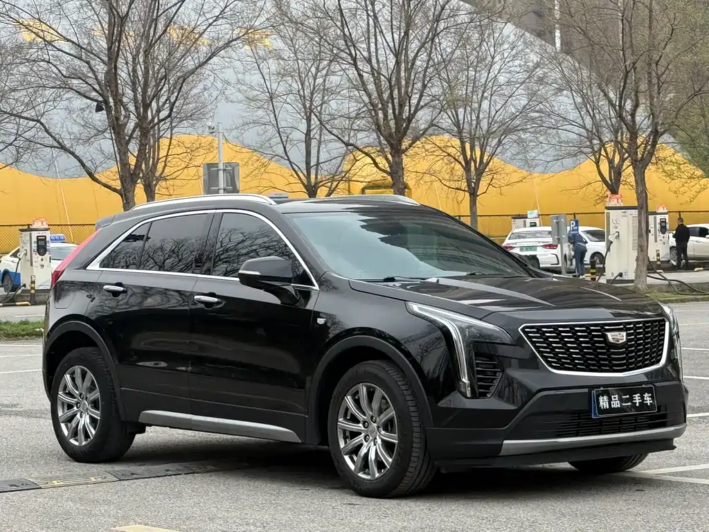 Cadillac XT4 2021 28T two-wheel drive leading model купить на сайте DeffCars