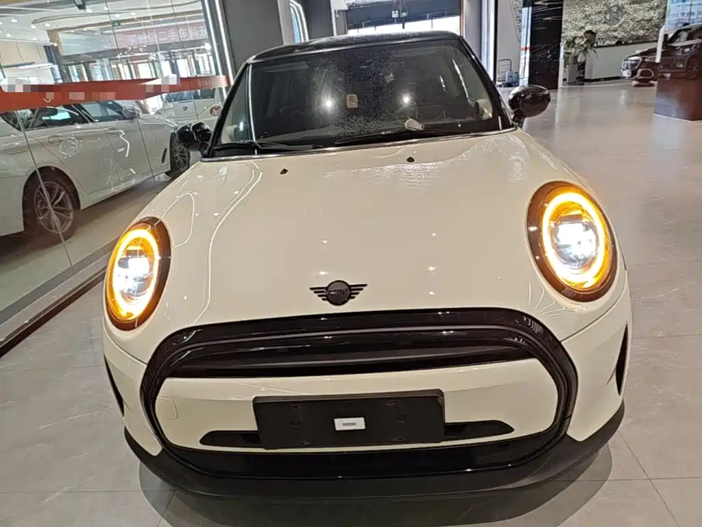 Mini 2023 1.5T Cooper Artist купить на сайте DeffCars