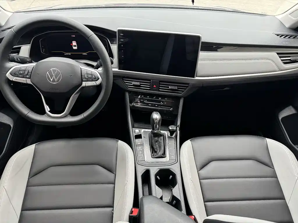Bora 2023 300TSI DSG Premium Edition купить на сайте DeffCars