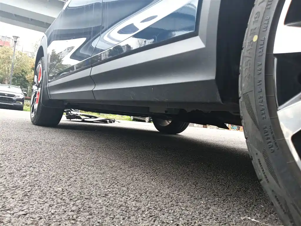 Lynk & Co 06 2020 1.5T Yao Halo купить на сайте DeffCars
