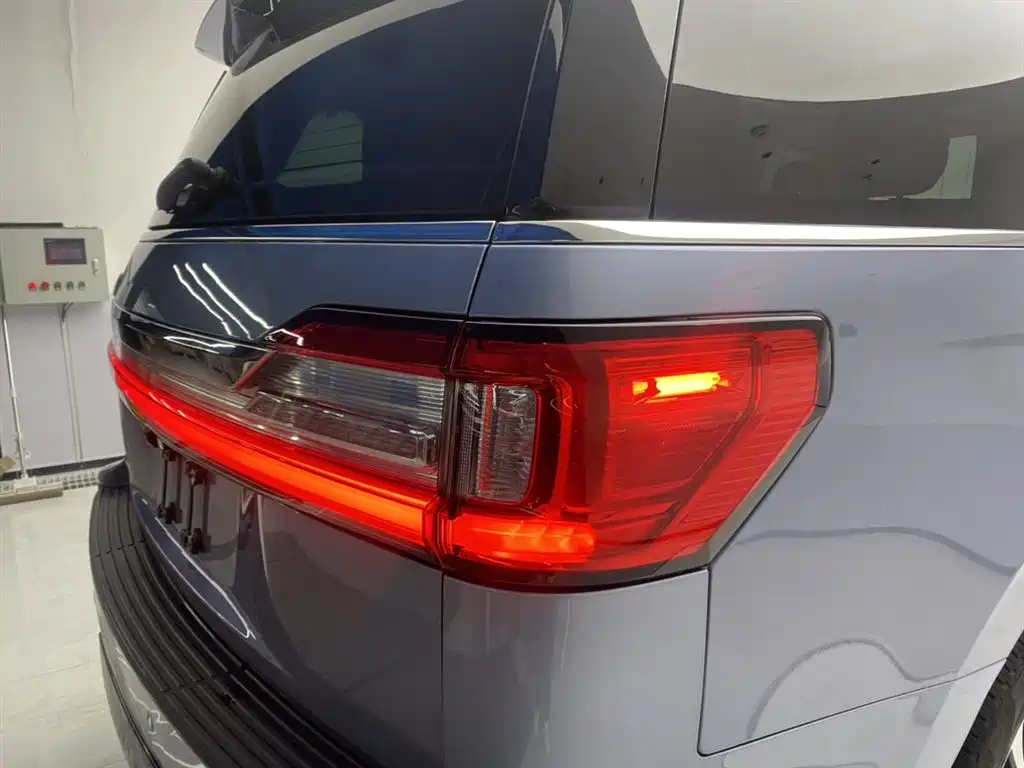 Navigator 2020 3.5T President Series купить на сайте DeffCars