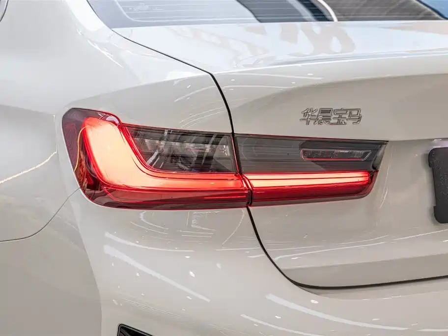 BMW 3 Series 2025 325i M Sports Package купить на сайте DeffCars