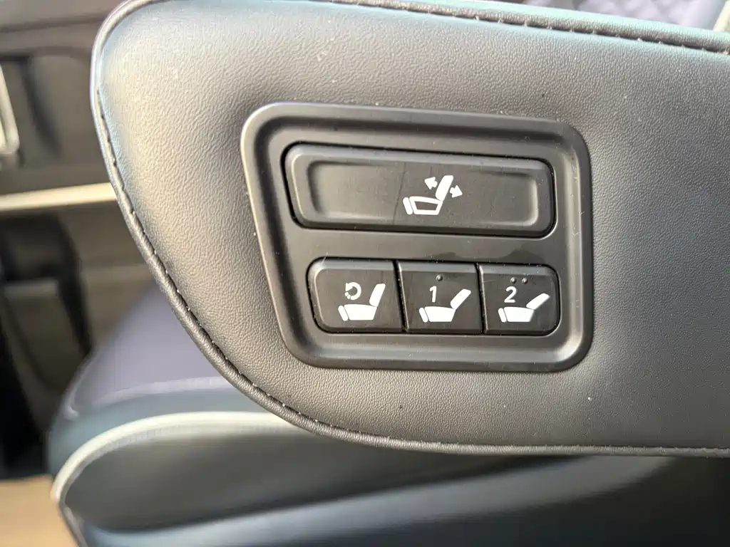Kusitu 2021 380TGDi Smart Love Premium Edition LUX Premium купить на сайте DeffCars