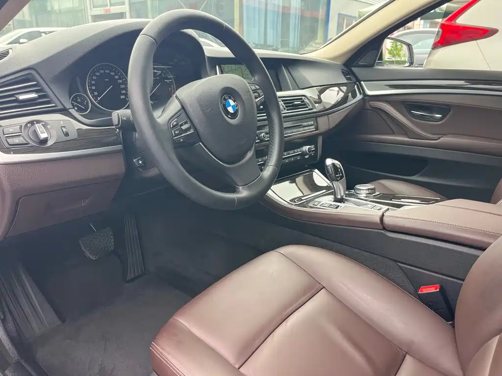 BMW 5 Series 2014 528Li Luxury Design Package купить на сайте DeffCars
