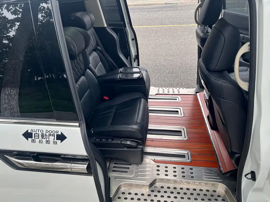 Alison 2019 2.0L Hybrid Deluxe Edition купить на сайте DeffCars
