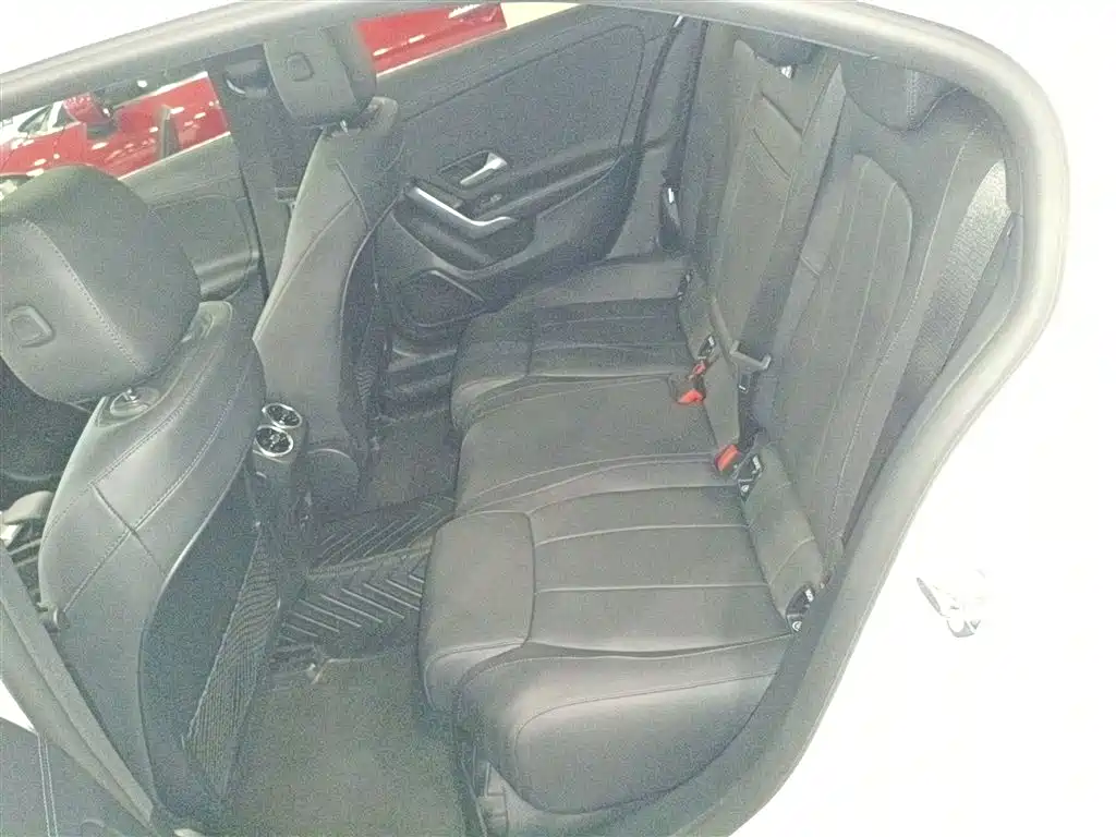 Mercedes-Benz A-Class 2021 A 200 L Sports Sedan Dynamic Type купить на сайте DeffCars