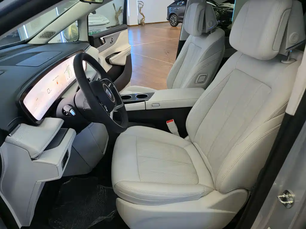 Buick GL8 New Energy 2024 Lu Zun Luxury Edition 7 seats купить на сайте DeffCars